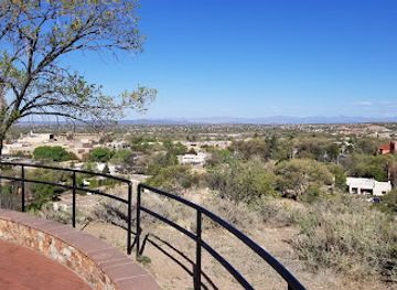new-mexico/turquoise-trail/landmark/cross-of-the-martyrs