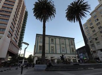 chile/valparaiso/landmark/pl-anibal-pinto