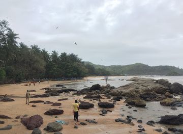 india/gokarna/landmark/om-beach-lagoon-stream