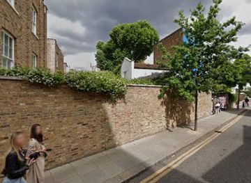 united-kingdom/london/notting-hill/landmark/celebrity-s-secret-door