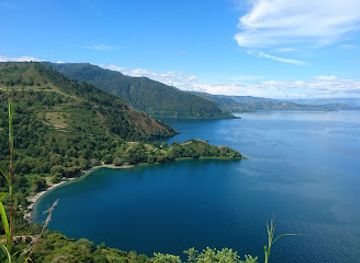 indonesia/lake-toba/landmark/pakkodian