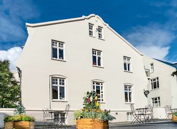 iceland/reykjavik/landmark/hannesarholt-ngo