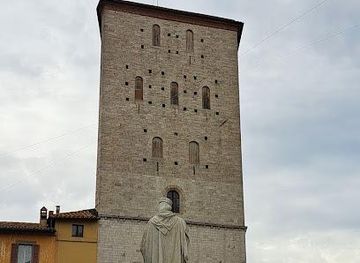 italy/perugia/landmark/piazza-giuseppe-garibaldi
