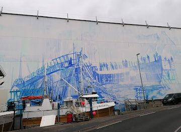 norway/lofoten-islands/landmark/mural-ballstad-slip