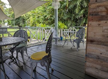 barbados/holetown/landmark/bean-n-bagel-west