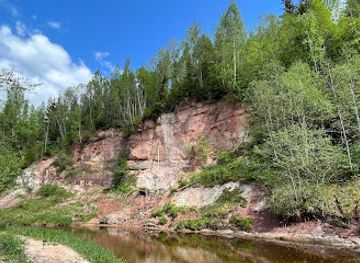 latvia/teici-nature-reserve/landmark/dzilnas-rock