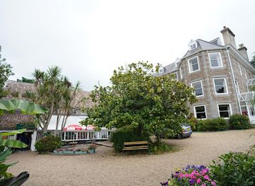 guernsey/st-peter-port-waterfront/landmark/sausmarez-manor