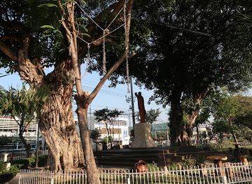 philippines/cebu/landmark/andres-bonifacio-monument-and-historical-marker