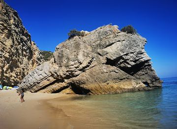 portugal/alentejo-coast/landmark/lagoas-de-santo-andre-e-da-sancha-nature-reserve