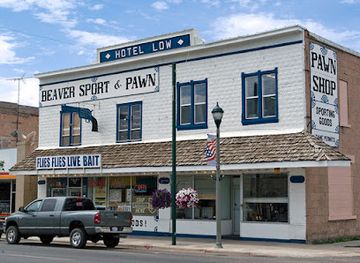 utah/beaver/landmark/low-hotel