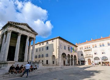 croatia/pula/landmark/forum-square