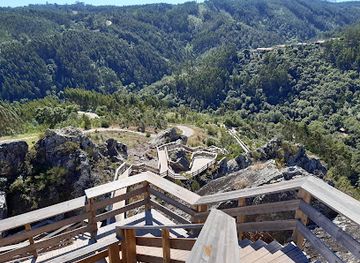 portugal/serra-da-lousa/landmark/fragas-de-sao-simao