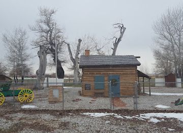 utah/cedar-valley/landmark/taysom-historical-cabin