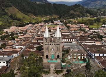 colombia/los-llanos/landmark/santa-fe-de-antioquia-main-park
