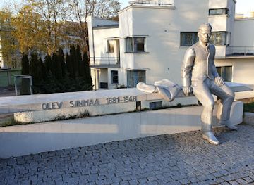 estonia/parnu-beach/landmark/olev-siinmaa-memorial