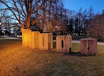 estonia/tartu-county/landmark/group-of-sculptures-to-celebrate-the-birth-of-the-100-000th-resident-of-tartu
