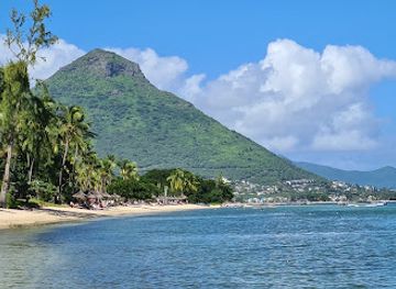 mauritius/flic-en-flac/landmark/flic-en-flac-beach