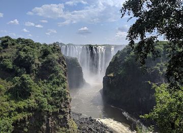 zambia/victoria-falls/landmark/victoria-falls-packages