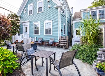 massachusetts/provincetown/landmark/admiral-s-landing