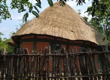 mozambique/manica-province/landmark/ndzou-camp