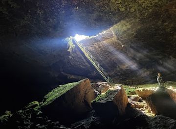 bulgaria/southeast-bulgaria/landmark/stalbitsata-cave