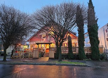 washington/renton/landmark/red-house