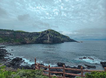 south-korea/jeju-island/landmark/korean-peninsula-rock