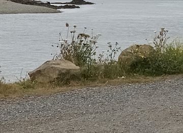 guernsey/perelle-bay/landmark/dehus-dolmen