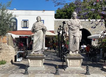 turkiye/bodrum/landmark/herodotus-statue