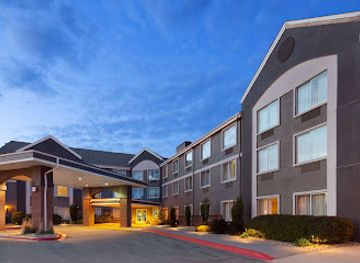 iowa/newton/landmark/best-western-holiday-manor