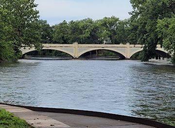 indiana/elkhart/landmark/elkhart-indiana-usa-virtual-railfan-live