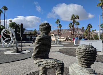california/palm-springs/landmark/gene-autry-statue