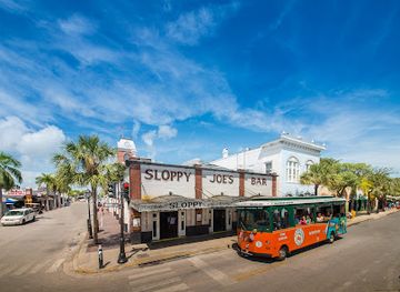 florida/florida-keys/landmark/old-town-trolley-tours-key-west