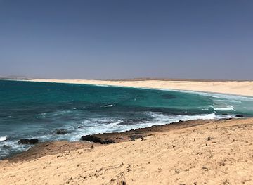 cabo-verde/praia-de-santa-monica/landmark/chaves-beach