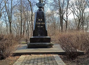 ukraine/kyiv/landmark/mikhailo-glinka-monument