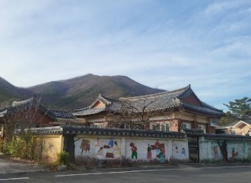 south-korea/gyeongju-historic-areas/landmark/dongnakdang-house-gyeongju