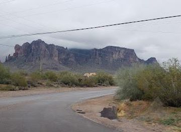arizona/mesa/landmark/apache-trail
