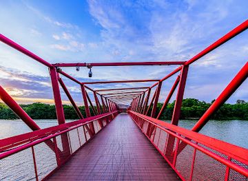 singapore/coney-island/landmark/lor-halus-red-bridge