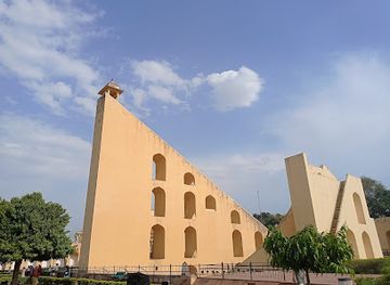 india/jaipur/jantar-mantar/landmark/chakra-yantra-jantarmantar
