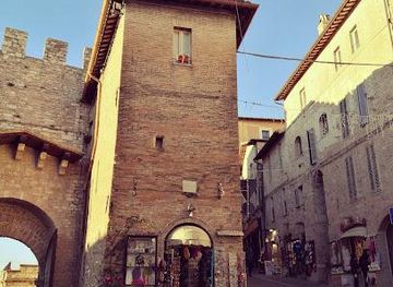 italy/perugia/landmark/porta-san-pietro