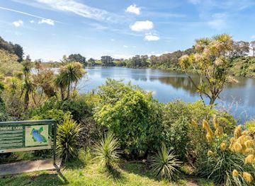 new-zealand/manawatu-wanganui/landmark/lake-westmere