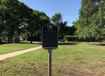 texas/fort-worth/landmark/camp-bowie-boulevard-texas-state-historical-marker
