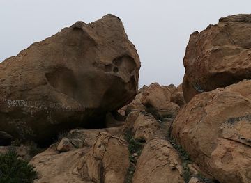 chile/coquimbo-region/landmark/la-roca-de-la-calavera