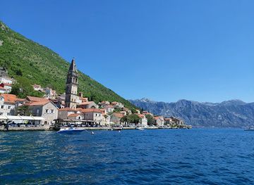 montenegro/perast/landmark/smekja-palace