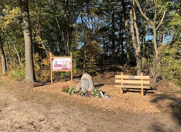 netherlands/twente/landmark/oorlogsmonument-vliegveld-twenthe