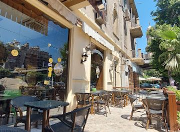 egypt/cairo/maadi/landmark/cilantro-street-9