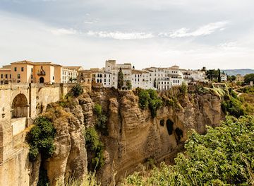 spain/ronda/landmark/puerta-de-almocabar