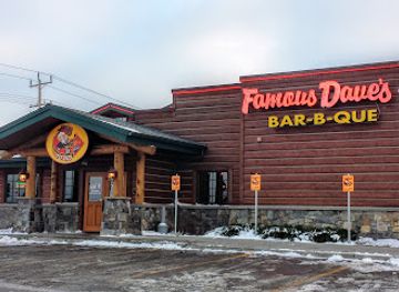 montana/kalispell/landmark/famous-dave-s-bar-b-que