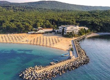 bulgaria/primorsko/landmark/perla-beach-lounge-restaurant-nightclub-formerly-pearl-residence