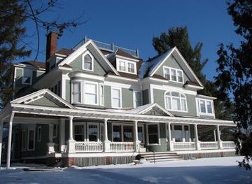 new-york/adirondack-mountains/landmark/helen-hill-historic-district